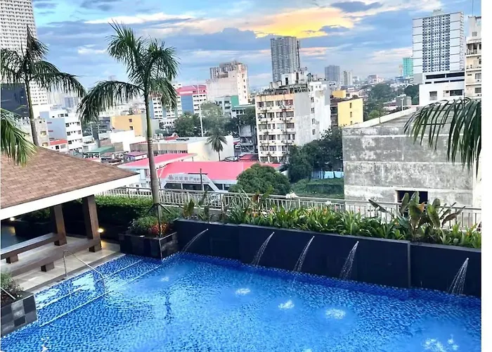 J Radiant Coast Residences * マニラ市