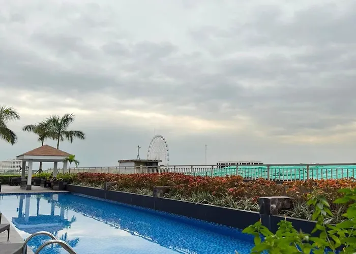 アパートホテル J Radiant Coast Residences マニラ市