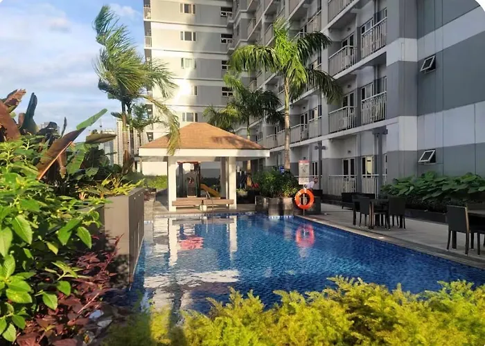 J Radiant Coast Residences アパートホテル
