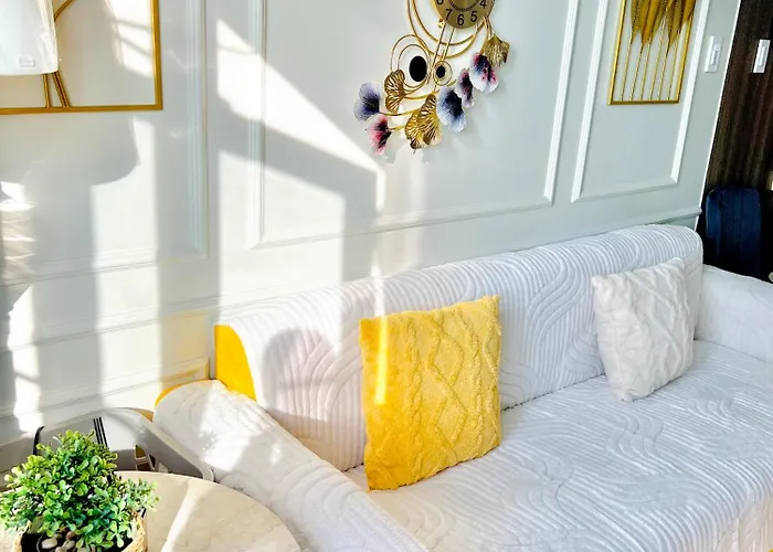 アパートホテル J Radiant Coast Residences
