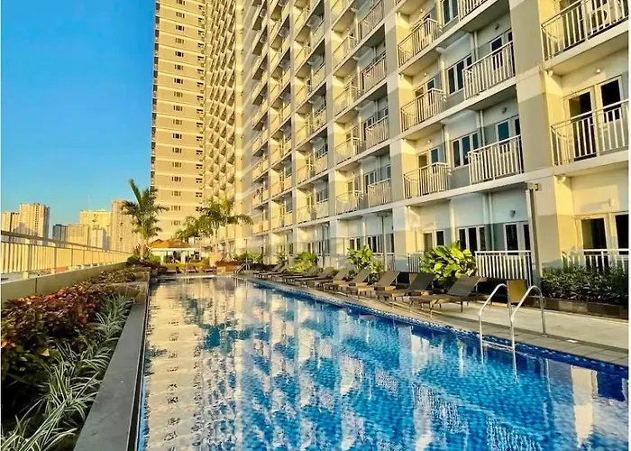 J Radiant Coast Residences * マニラ市
